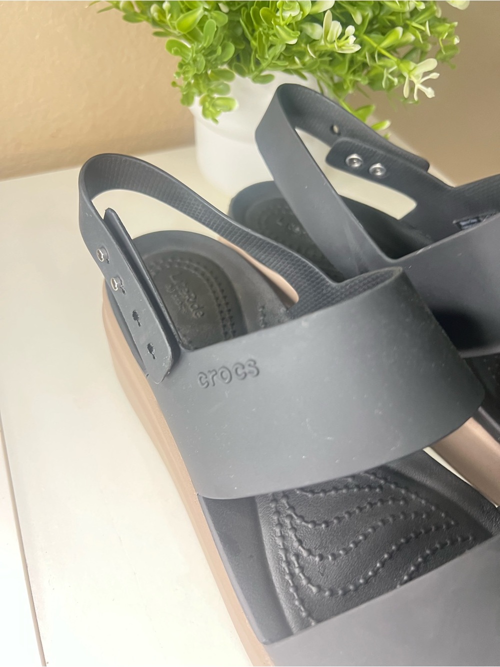 CROCS LiteRide Black Slingback Sandals - Picture 2 of 7
